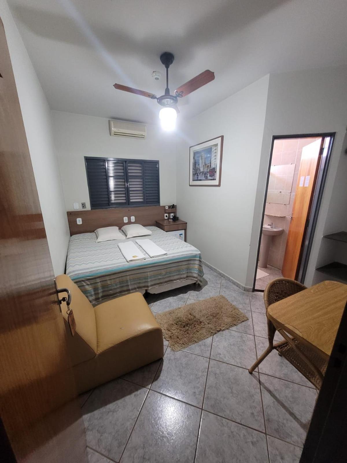 São Carlos Hotel Graunas מראה חיצוני תמונה